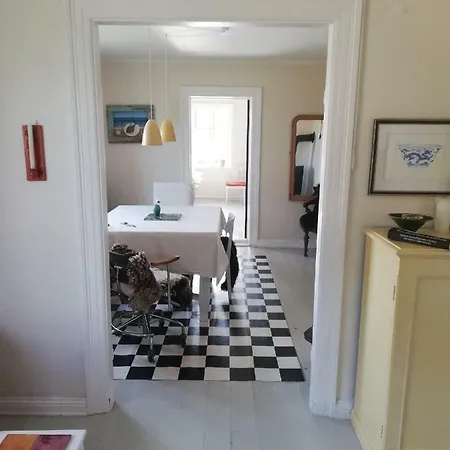 Hus Til Leje I Naturskonne Omgivelser I Lille Hyggelig Landsby. Taet Ved Strand, Skov Og Klint. Villa *